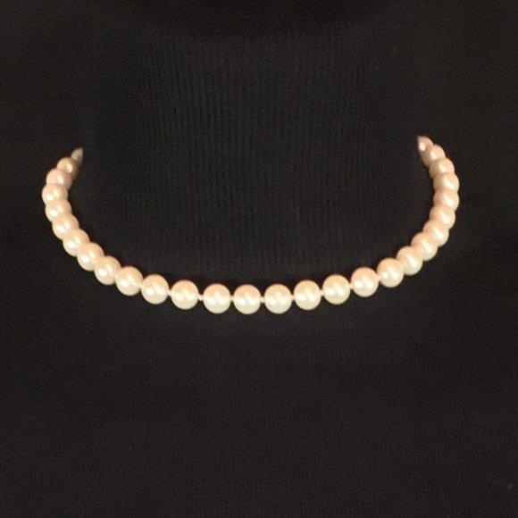 'Pearl'  Necklace - Picture 1 of 2